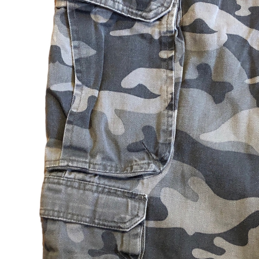 KING SIZE “Brand” Men’s Camouflage Cargo Shorts - Picture 3 of 9